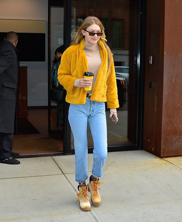 yellow boots outfit