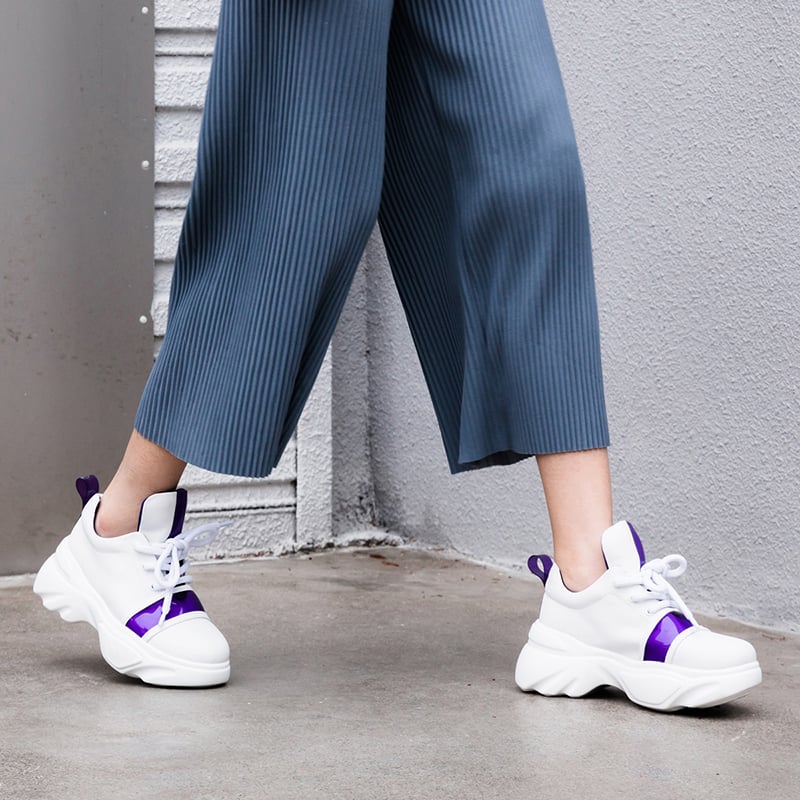 White Shoe Trend Is Not Going Anywhere 