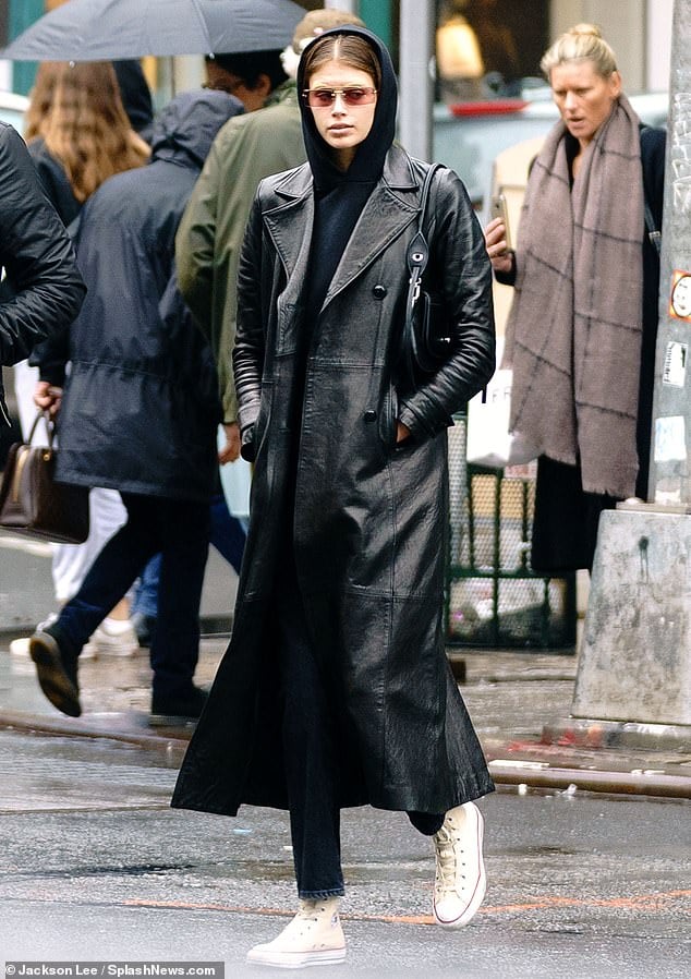 best shoes to wear with leather trench coat