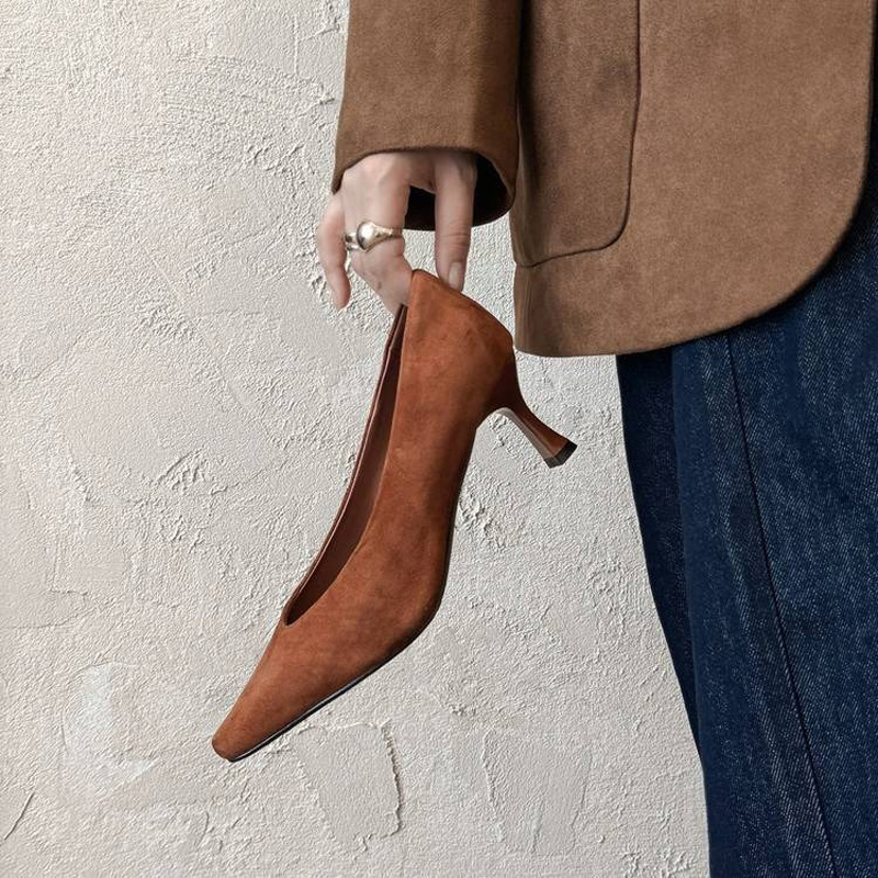 CHIKO Cosma Pointy Toe Kitten Heels Pumps Shoes | Women Shoes, Pumps Shoes, Minimalism