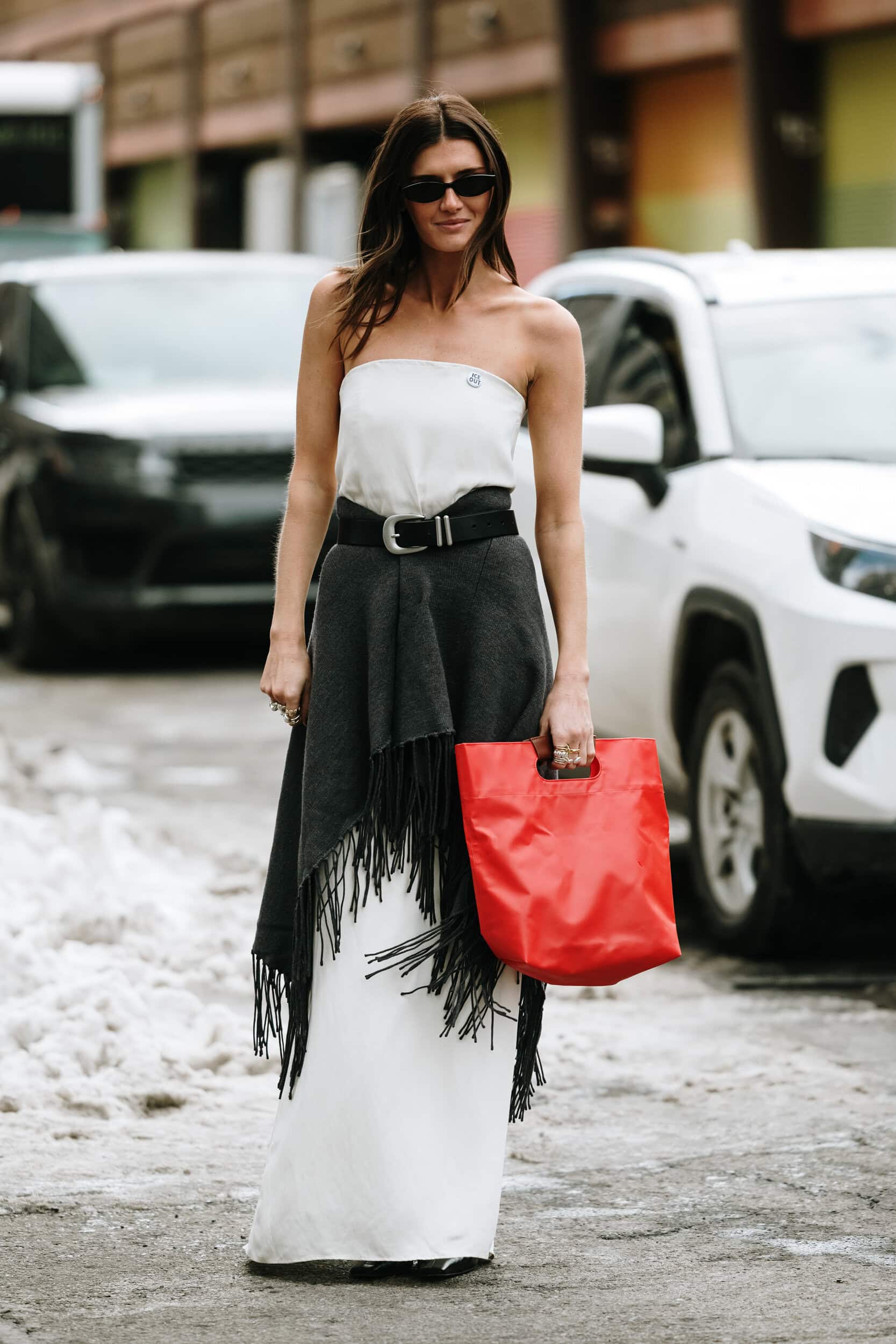 red handbag trend